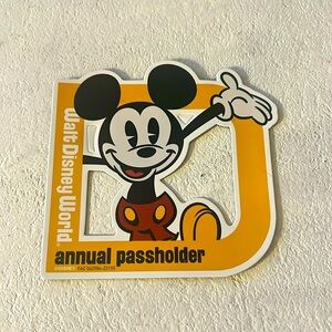 WDW Annual Passholder Mickey Mouse Magnet